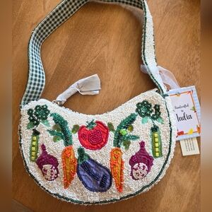 HANDCRAFTED IN INDIA BEADED WOMEN'S SHOULDER BAG GARDEN VEGETABLES/TIKTOK VIRAL